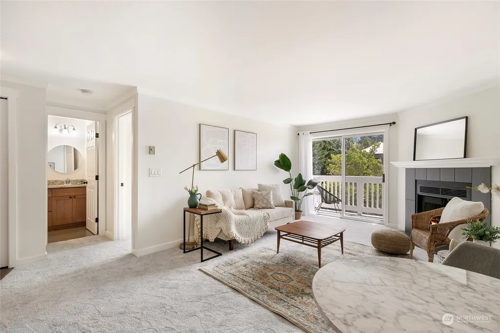 411 N 90th Street UNIT 305, Seattle, WA 98103 
