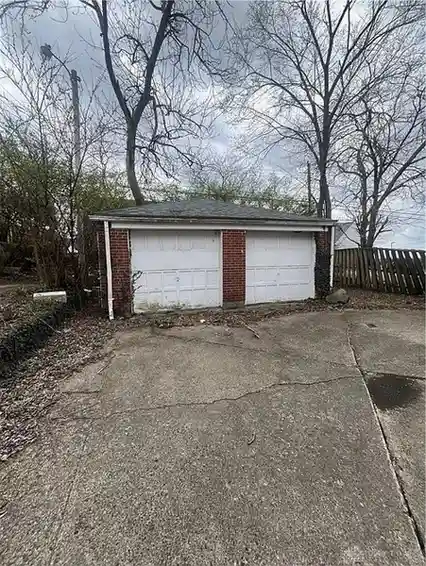 960 Sherwood Dr, Dayton, OH 45406 
