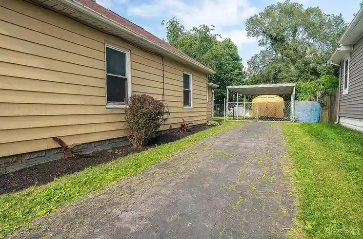 2017 Winton St, Middletown, OH 45044 