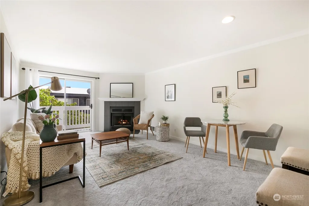 411 N 90th Street UNIT 305, Seattle, WA 98103 
