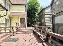 5210 11th Avenue NE, Seattle, WA 98105 
