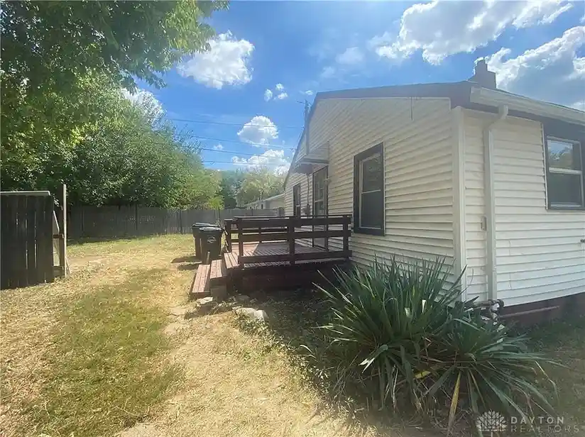 415 W Dayton Yellow Springs Rd, Fairborn, OH 45324 