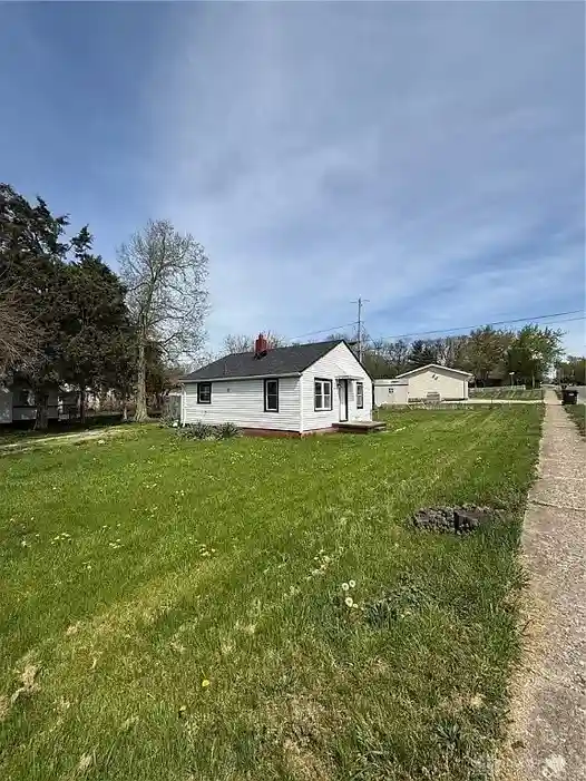 415 W Dayton Yellow Springs Rd, Fairborn, OH 45324 