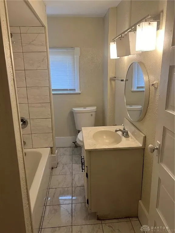 208 Heaton Ave, Dayton, OH 45410 