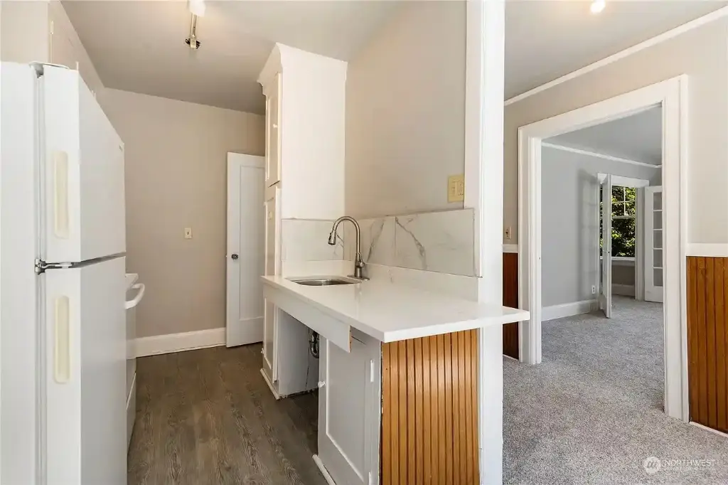 321 Boylston Avenue E #202, Seattle, WA 98102 