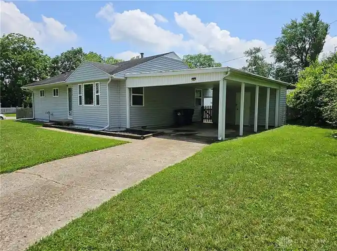2224 Vale Dr, Dayton, OH 45420 
