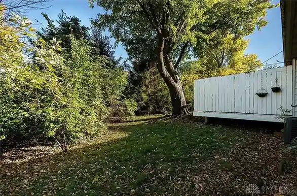30 Whispering Dr, Trotwood, OH 45426 
