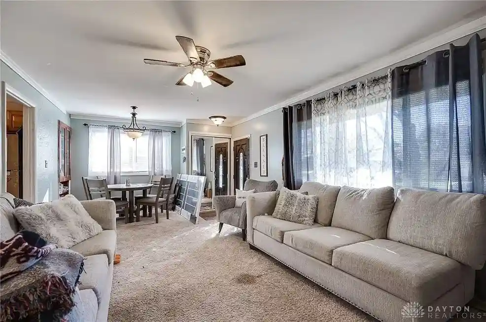 30 Whispering Dr, Trotwood, OH 45426 