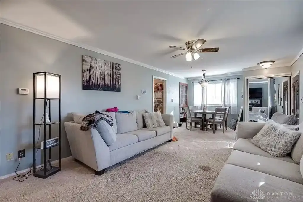 30 Whispering Dr, Trotwood, OH 45426 