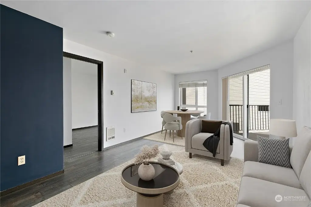 4020 Aurora Avenue N UNIT 402, Seattle, WA 98103 