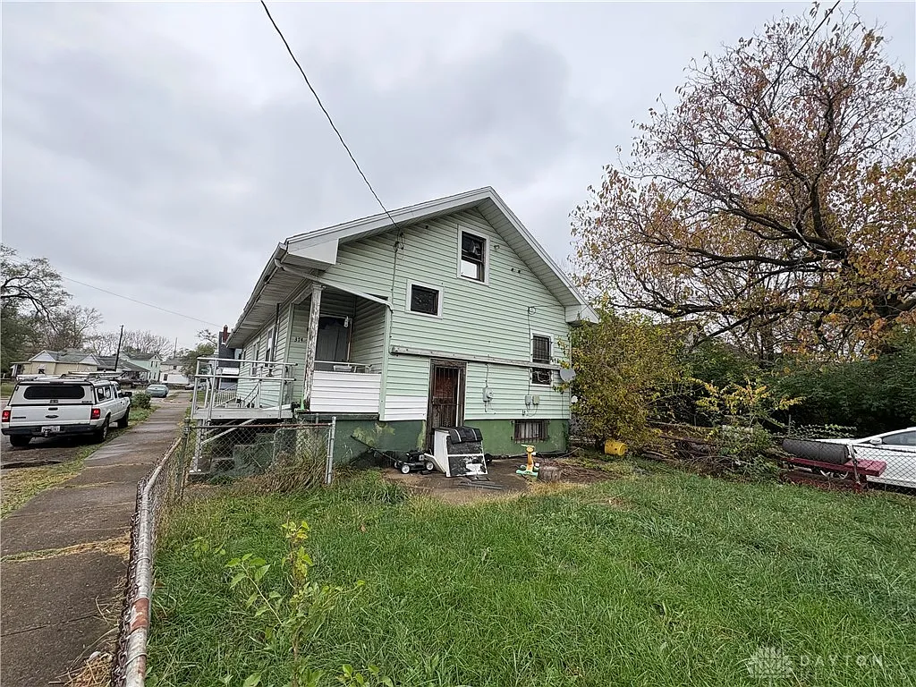 374 Bolander Ave, Dayton, OH 45417 