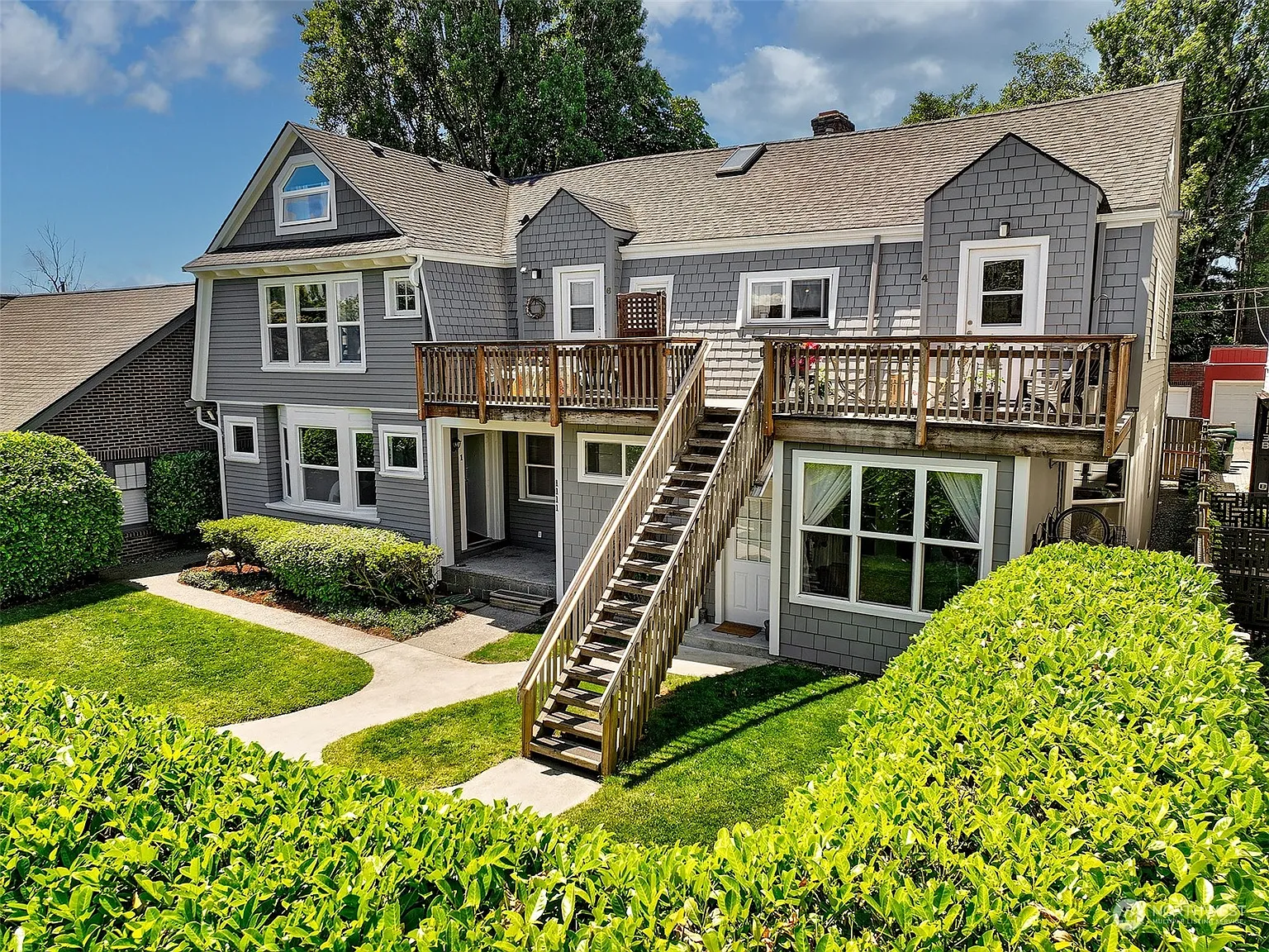 The Federal Haven Colonial Revival with Eight Unique Apartments 