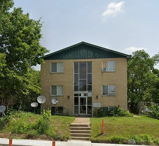 1067 Salem Ave, Dayton, OH 45406 