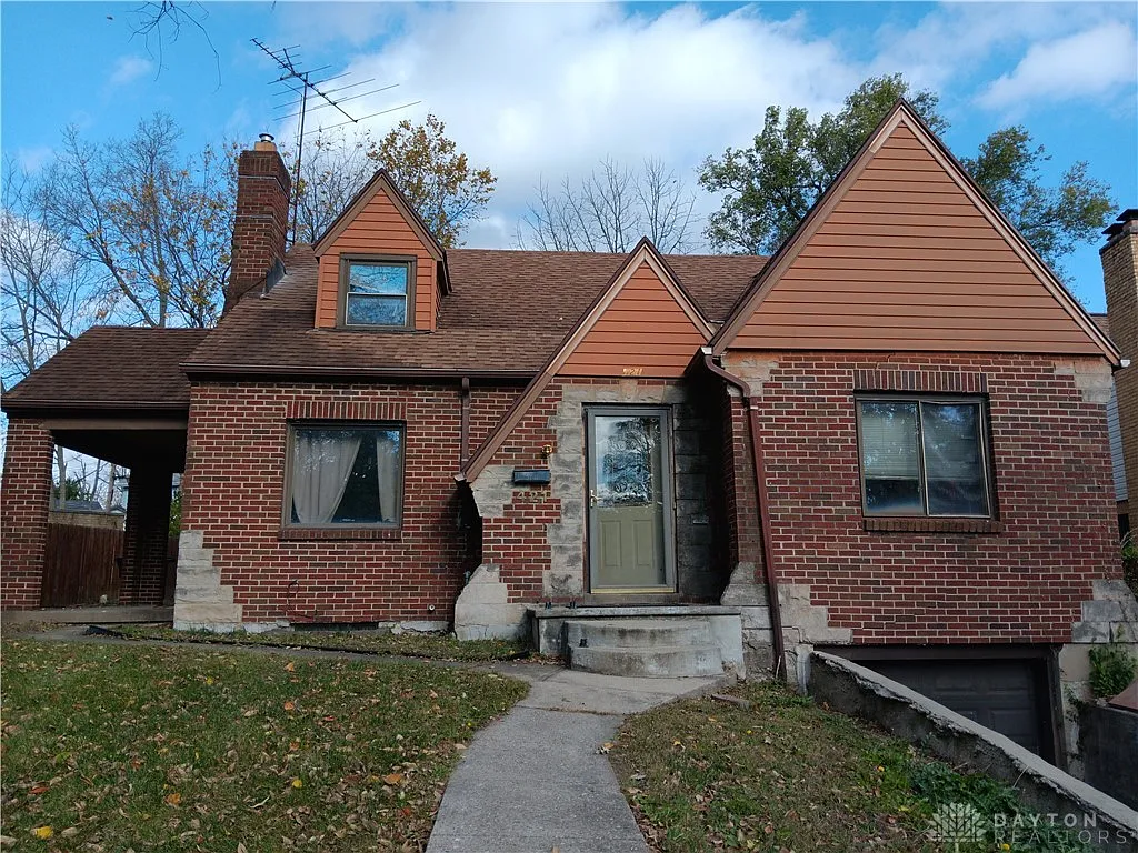 421 W Hudson Ave, Dayton, OH 45406 