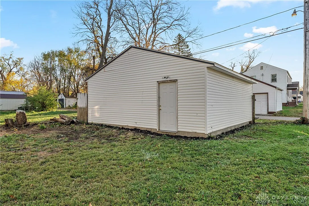 343 Walton Ave, Dayton, OH 45417 