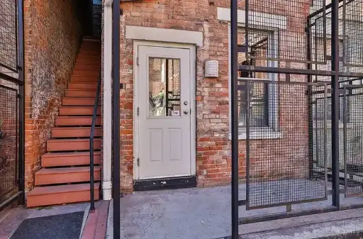 1124 Race St #101B, Cincinnati, OH 45202 