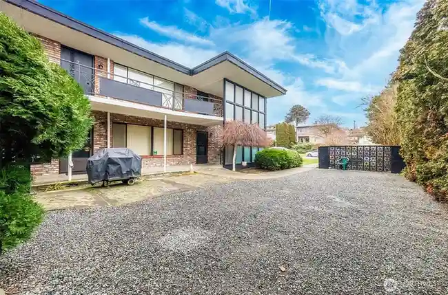 2424 Rucker Avenue #1-10, Everett, WA 98201 