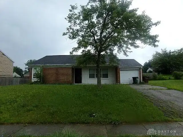 6750 Shadowbrook Dr, Dayton, OH 45426 